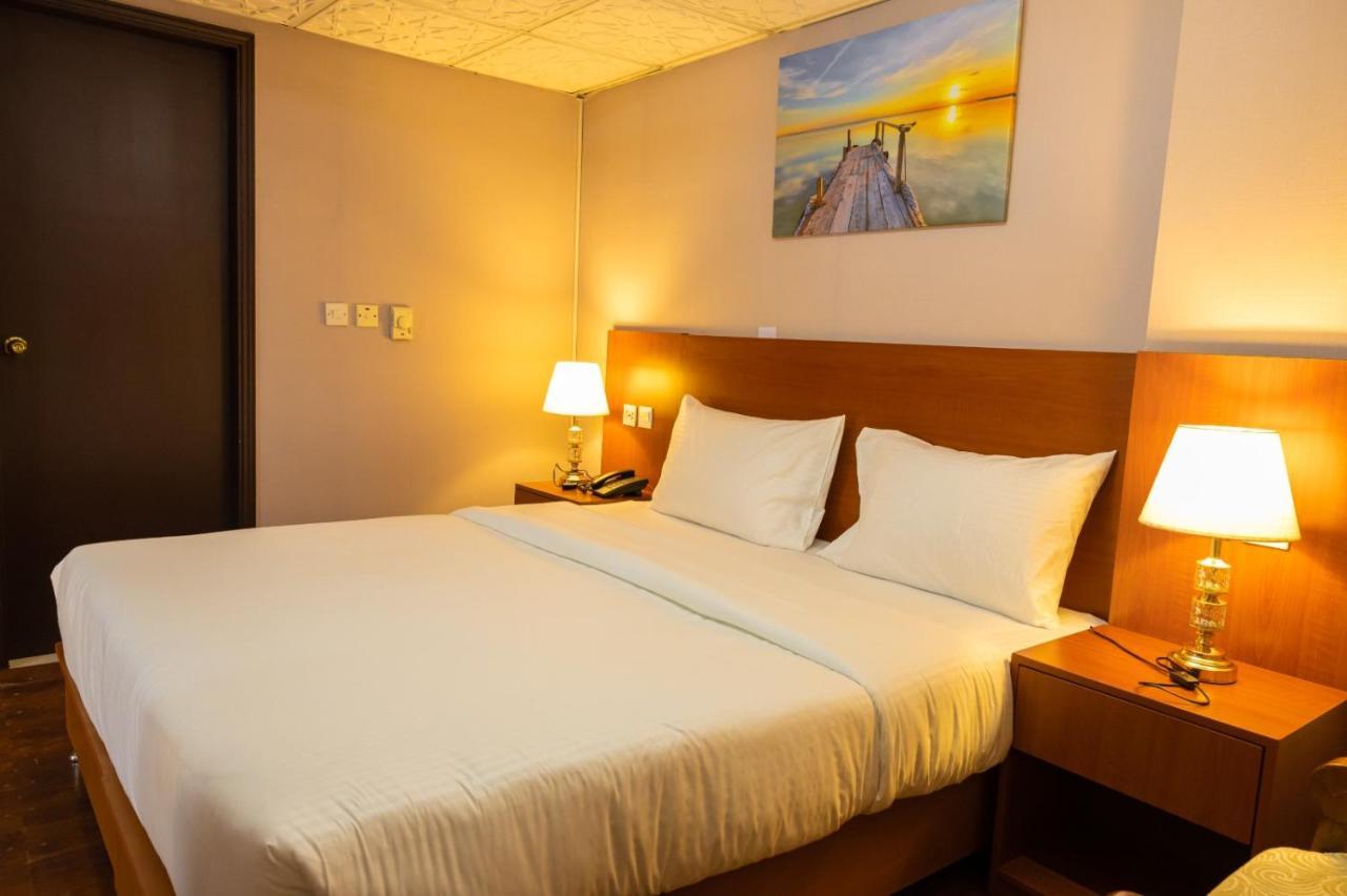 Three 888 Hotel دبي المظهر الخارجي الصورة